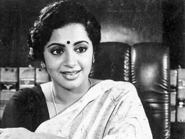 srividya-cinemapettai