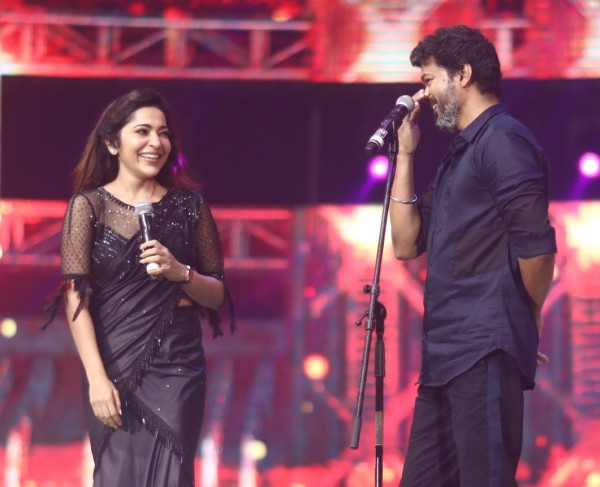 vj-ramya-anchoring
