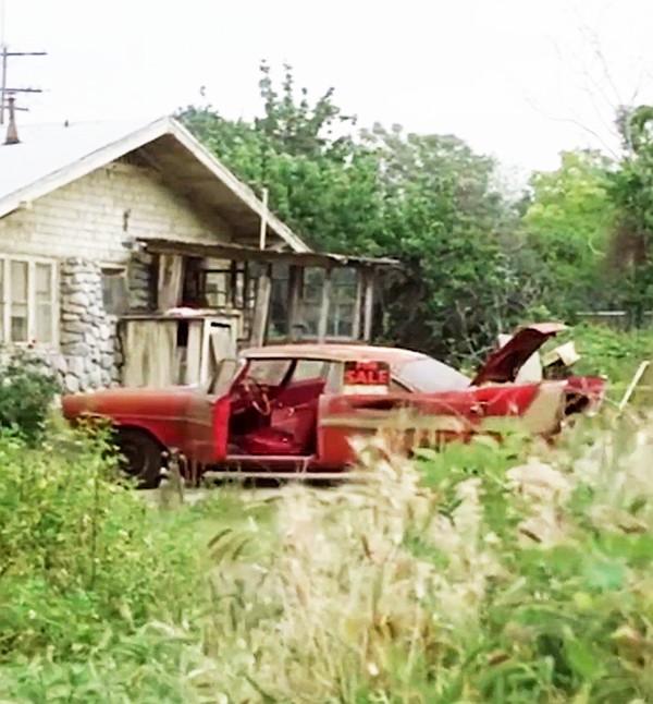 Christine-1983-Car-Damaged-Scene-2