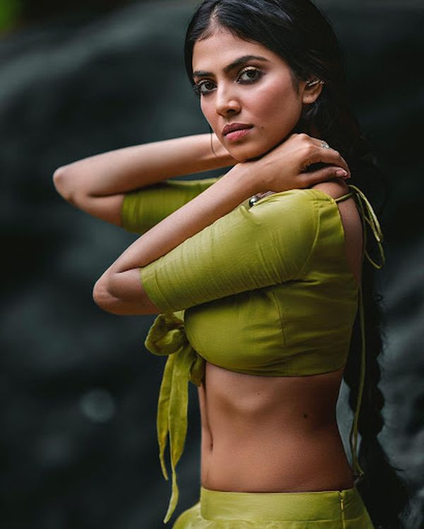 malavika-mohanan-cinemapettai