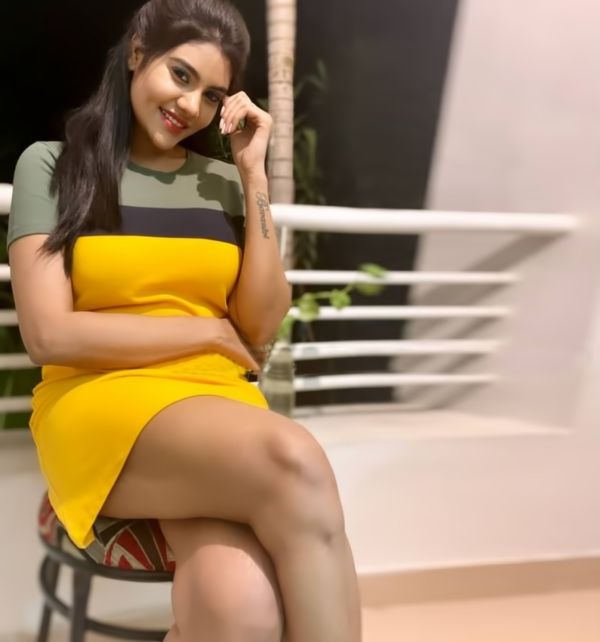 nivisha-cinemapettai-02