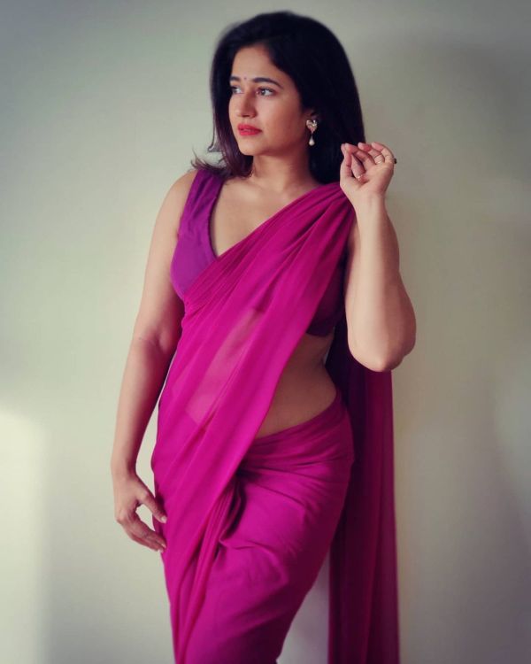 poonam bajwa