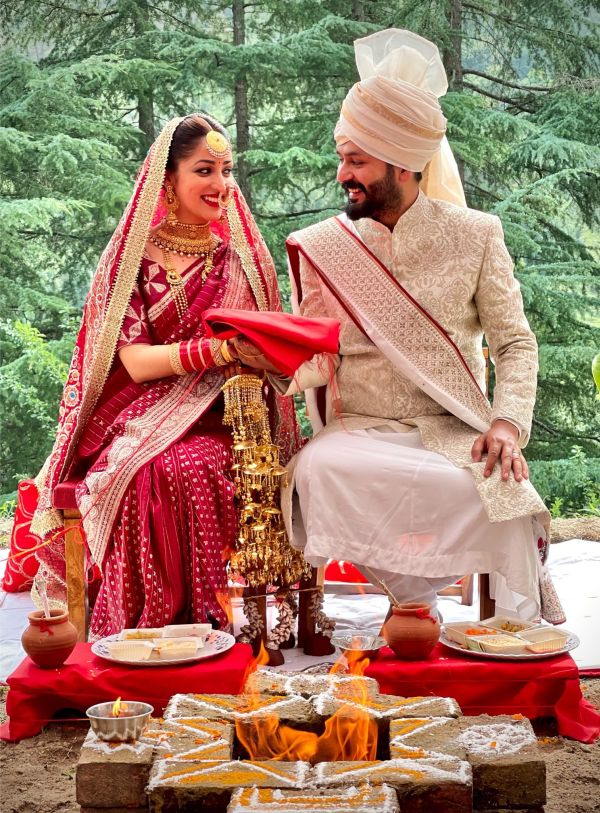 yami-gautham-marriage-photo