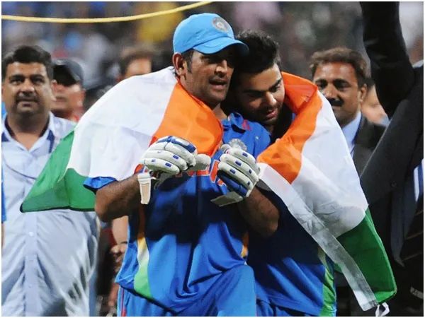 Kholi-Dhoni-Cinemapettai.jpg