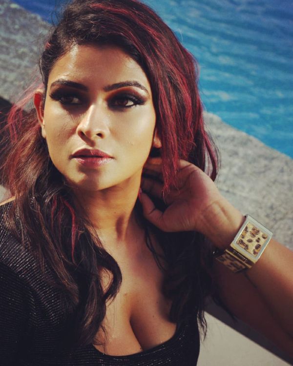 vj-maheswari-cinemapettai