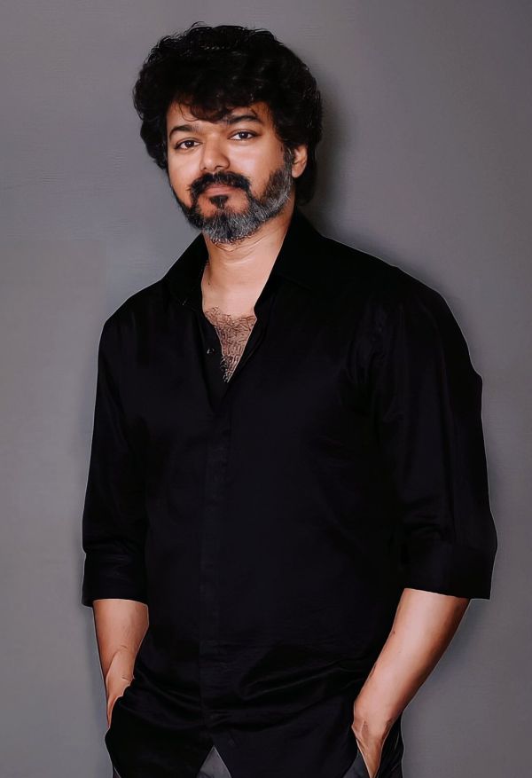 beast-look-thalapathy-vijay