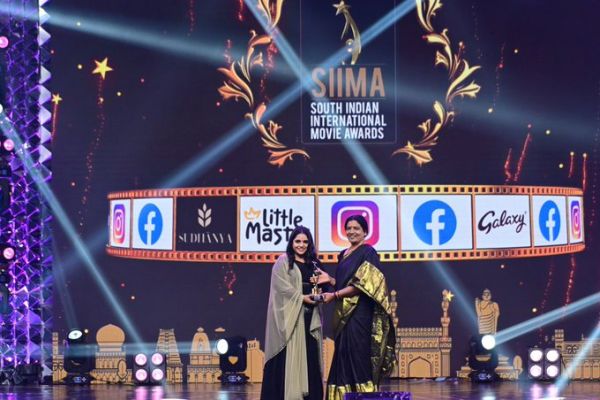 siima-award-2021-singersaindhavi