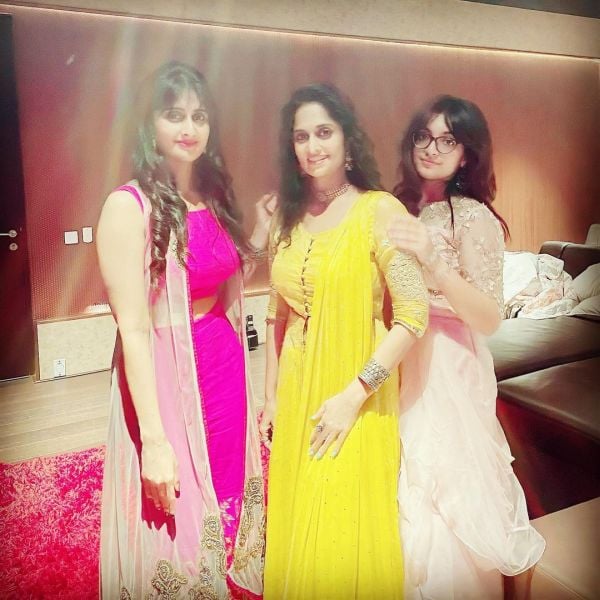 shalini-ajith-daughter