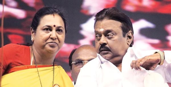 Premalatha-Cinemapettai.jpg