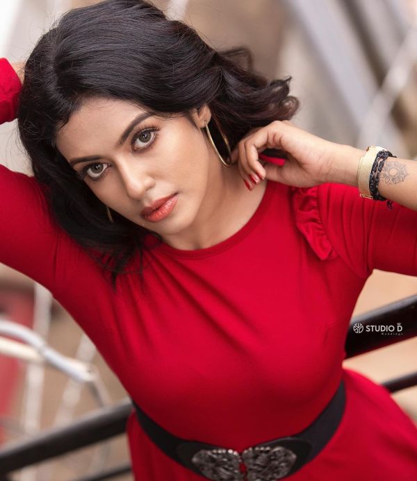 roshini-cinemapettai