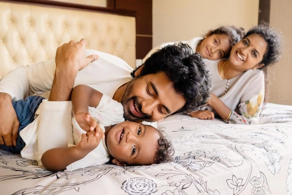 sivakarthikeyan-family-photo