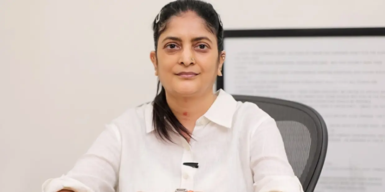 வரலாற்றை மாற்றிய ஆஸ்கர் வின்னர் சுதா கொங்கரா.. பகிரங்கமாக மன்னிப்பு கேட்டு  போட்ட பதிவு - Cinemapettai